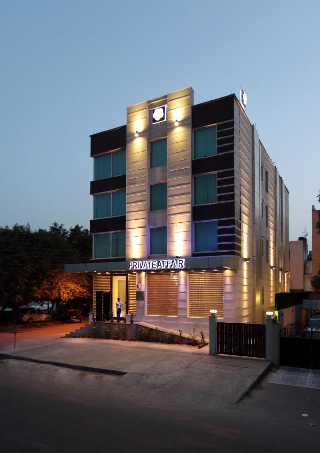 Hotel Private Affair New Delhi Exterior photo