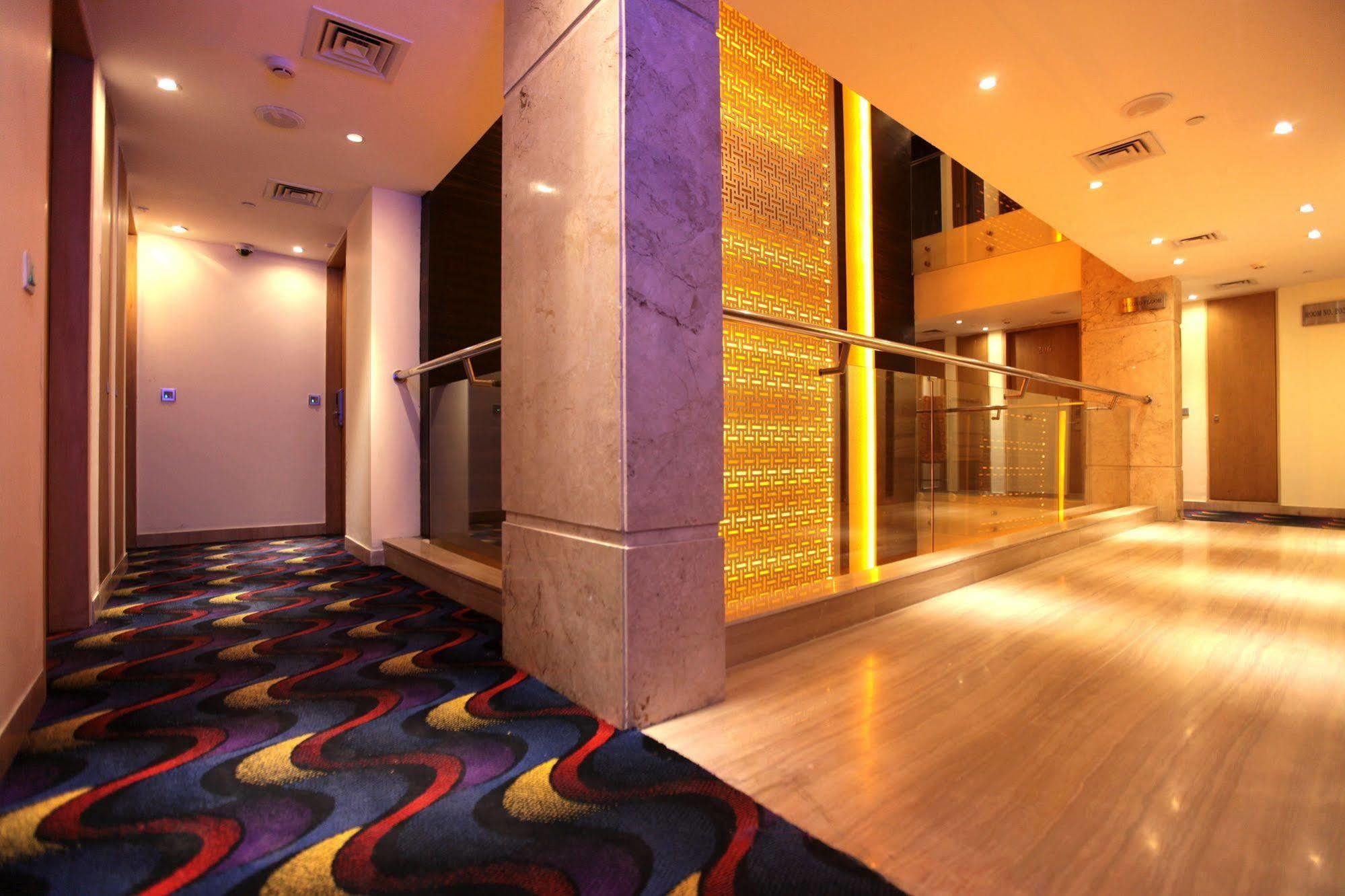 Hotel Private Affair New Delhi Exterior photo