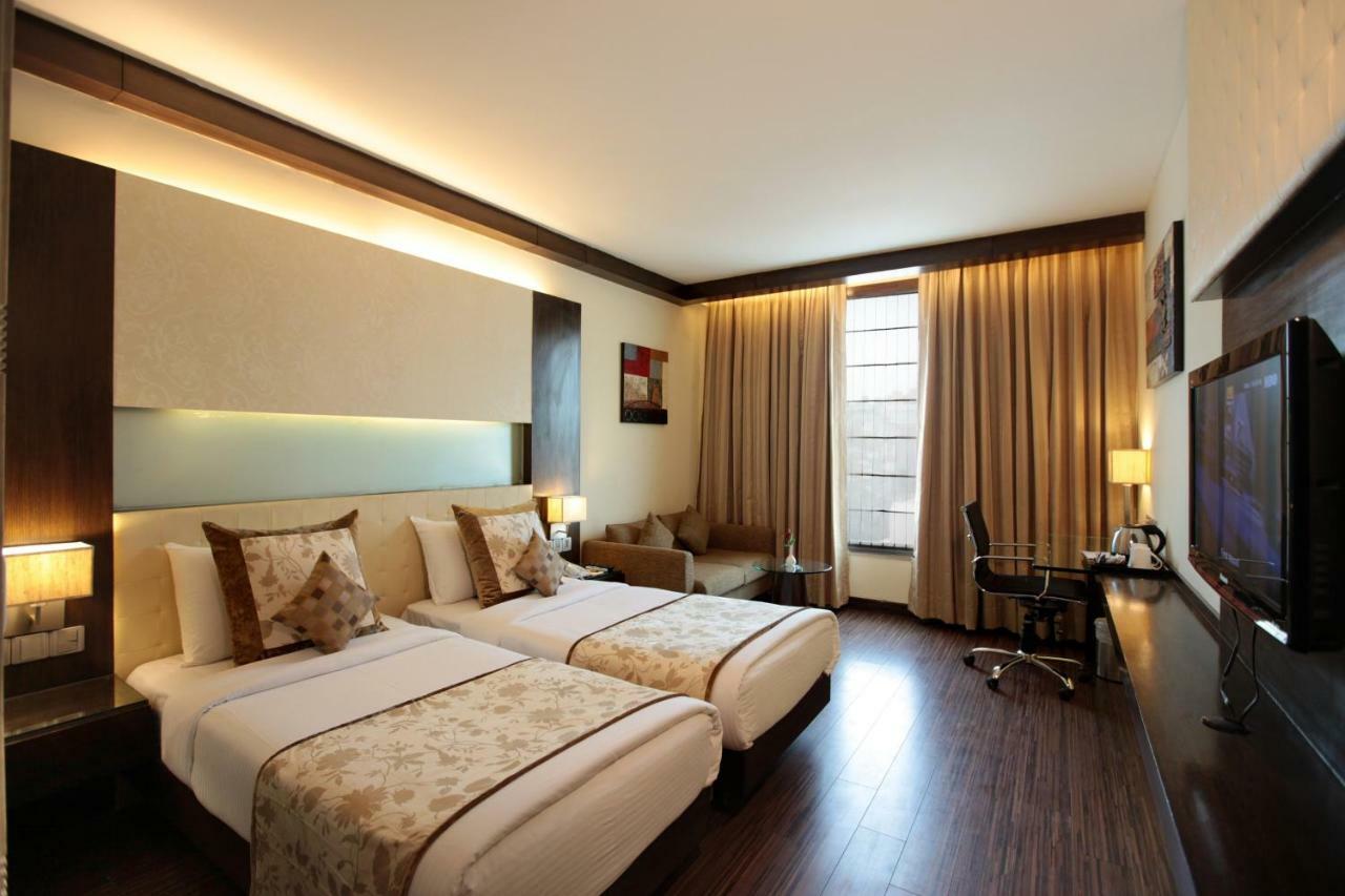 Hotel Private Affair New Delhi Exterior photo